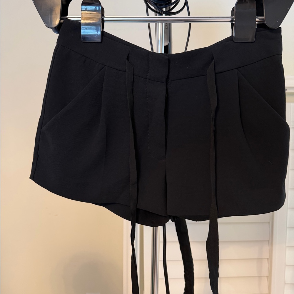 Wilfred Black High Waist Women's Shorts